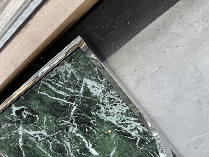 Schreibtisch Silber, Glas-Tisch Marmor grün, Länge 150 cm