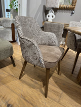 Stuhl taupe-braun