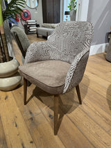 Stuhl taupe-braun