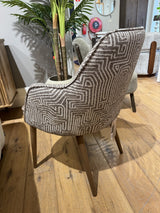 Stuhl taupe-braun
