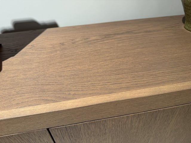 Sideboard Hellbraun, Schrank Naturholz mit zwei Türen und zwei Schubladen, Anrichte braun, Breite 200 cm