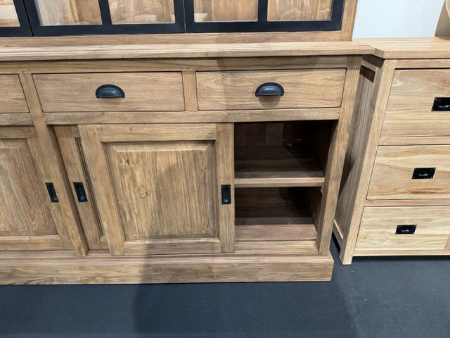 Vitrine Teak mit LED Beleuchtung, Geschirrschrank Teak, Schrank mit Beleuchtung Massivholz Teak, Breite 208 cm