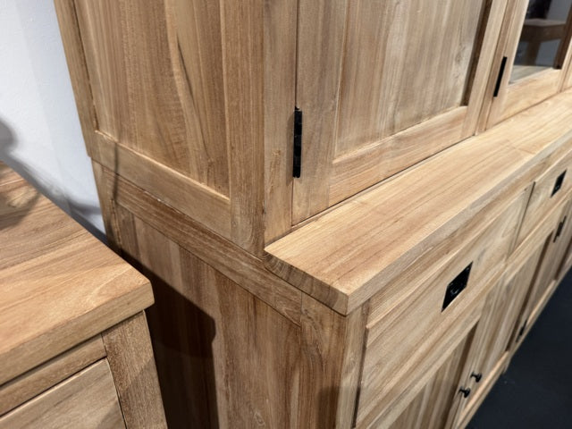 Geschirrschrank Teak, Vitrine Massivholz Teak, Breite 208 cm