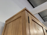 Geschirrschrank Teak, Vitrine Massivholz Teak, Breite 208 cm