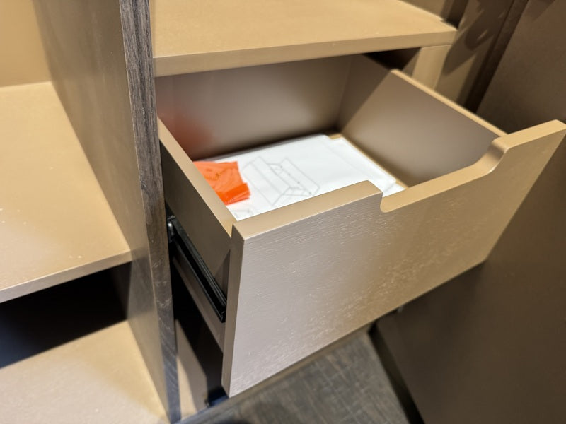 Kleiderschrank braun Eiche furniert, Schrank braun Eiche furniert, Breite 100 cm
