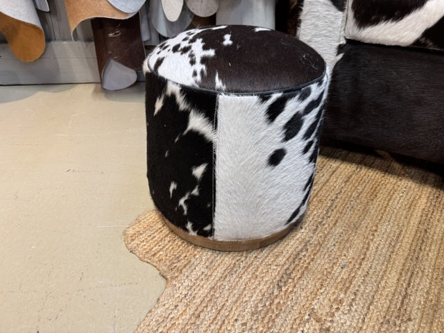 Hocker Kuhfell schwarz-weiß, Hocker schwarz, Durchmesser 40 cm