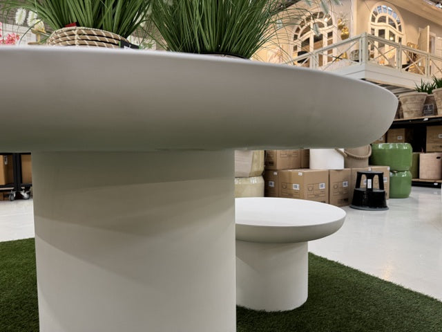 Runder Gartentisch weiß, Esstisch weiß rund, Gartentisch rund Kunststoffbeton weiß, Länge 120 cm