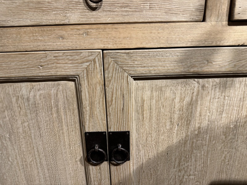 Vitrine Altholz Natur-grau, China Geschirrschrank mit Schubladen Altholz, China-Schrank, Breite 140 cm