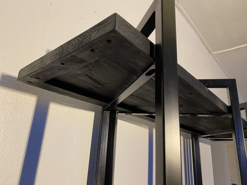 Bücherregal schwarz, Regal schwarz Industriedesign,  Breite 160 cm