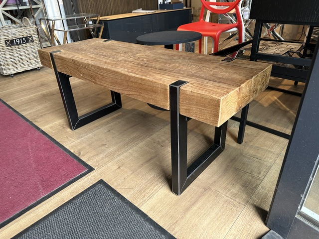 Bank Teakholz Industriedesign, Sitzbank Teak Industriedesign Metall Gestell, Bank Holz Teak, Breite 180 cm