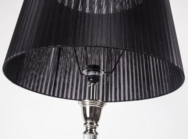 Stehlampe mit einem Lampenschirm, Farbe Chrom-Schwarz, Höhe 172 cm