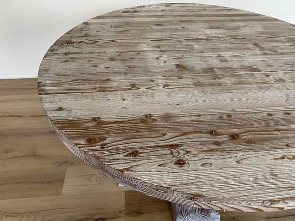 Runder Tisch Massivholz, Esstisch rund Holz,  Holztisch im Landhausstil, Durchmesser 130 cm