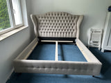 Bett Chesterfield gepolstert grau im Landhausstil, Bett grau Barock, Maße 200 x 160 cm