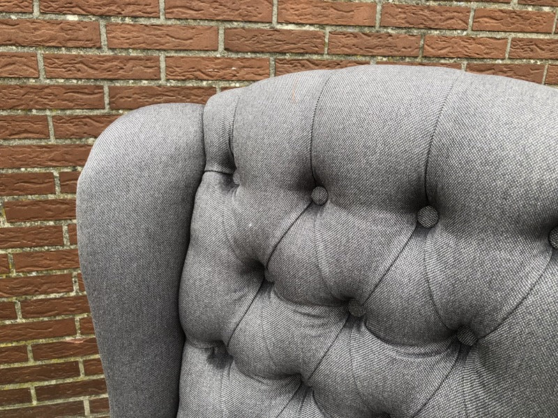 Stuhl grau gepolstert in verschiedenen Farben, Stuhl mit Ring chesterfield