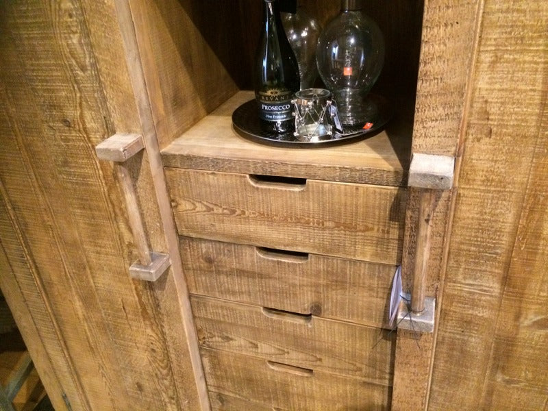 Weinschrank Massivholz, Schrank im Landhausstil