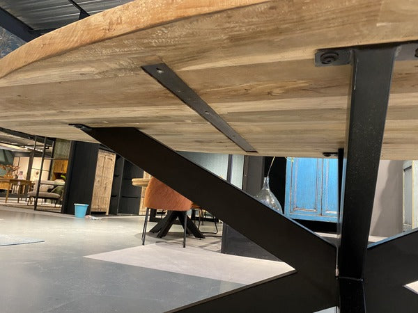 Tisch oval Industriedesign, ovaler Esstisch Holz Tischplatte, Tisch Metallgestell schwarz, Breite 240 cm