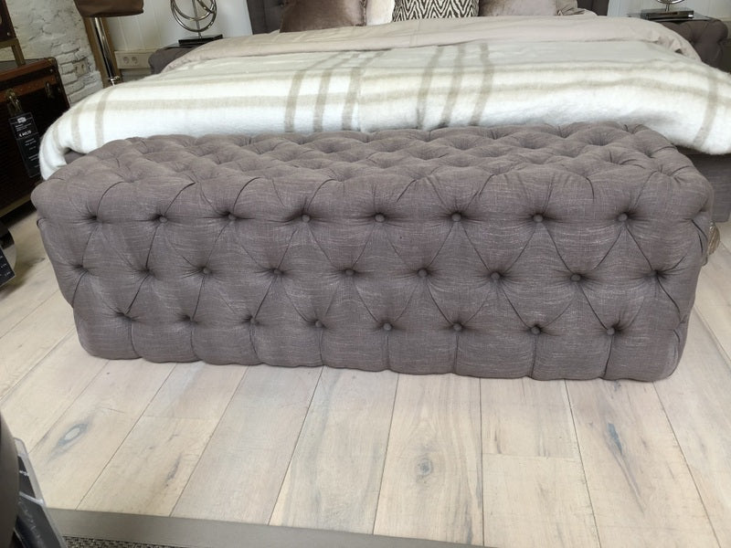 Bett taupe gepolstert, gepolstertes Bett Landhausstil taupe, Maße 224 x 205 cm