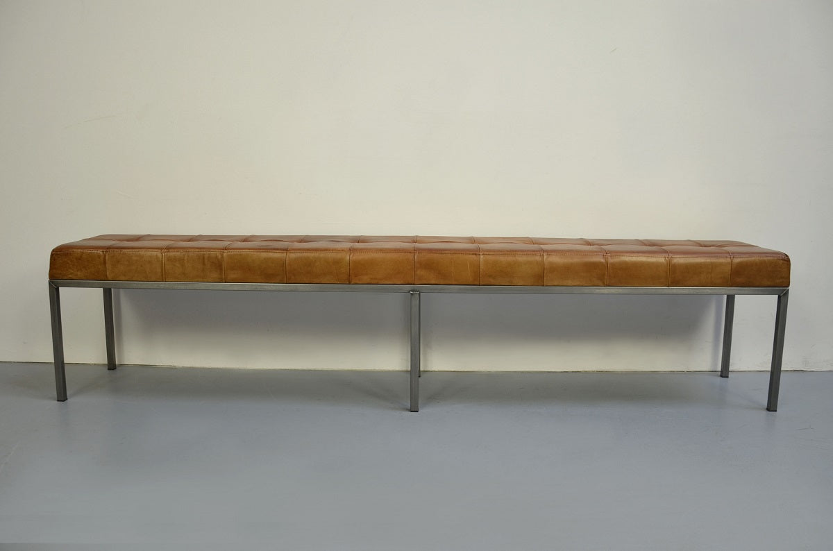Bank Echtleder und Metall, Sitzbank im Industriedesign, Maße 280 x 40 cm