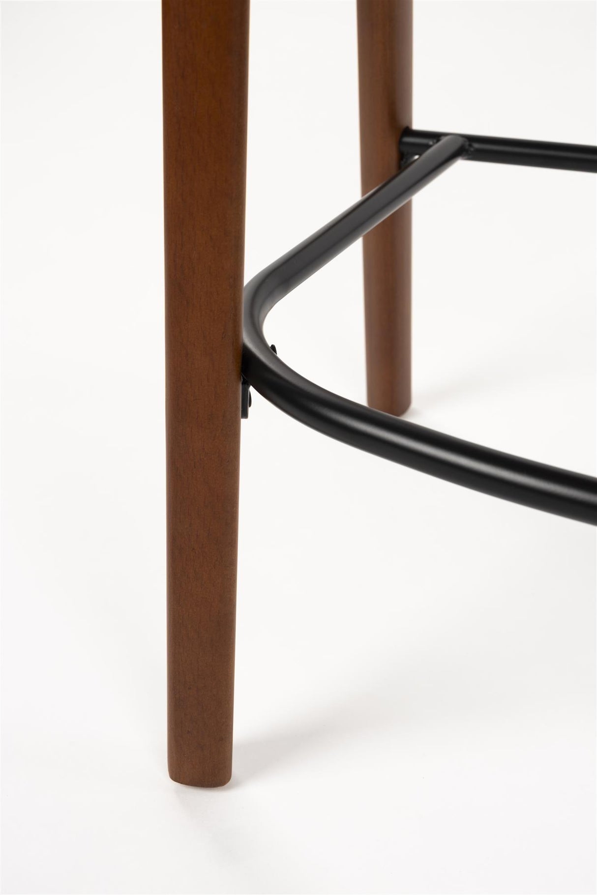 Barstuhl beige-taupe Holz Stuhlbeine, Barstuhl Farbe Nussbaum, Sitzhöhe 65 cm