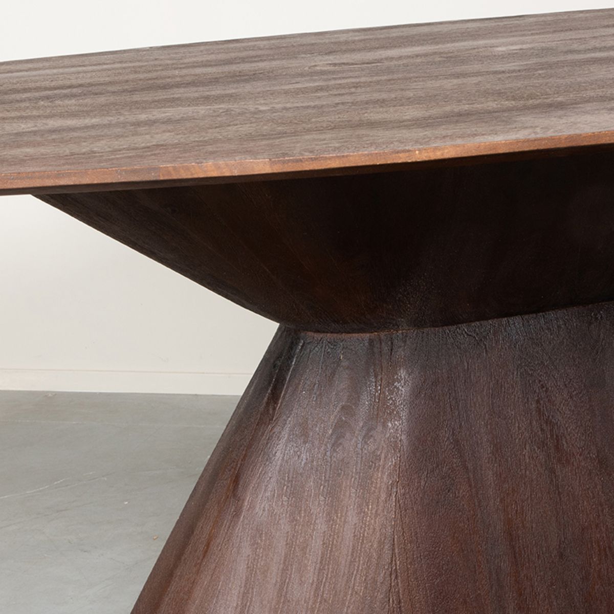 Esstisch braun, ovaler Tisch braun Holz, Länge 200 cm