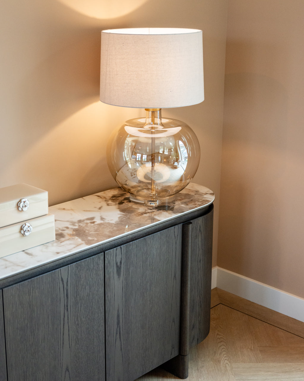 Brown mirrored sideboard, brown mirrored credenza, width 162 cm