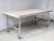 Tisch mit Rollen im Industriedesign, Esstisch mit Tischbeinen aus Metall, Länge 220 cm 