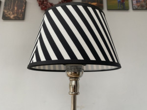 Lampenschirm gestreift schwarz-weiß, Lampenschirm rund gestreift, Durchmesser 20 cm